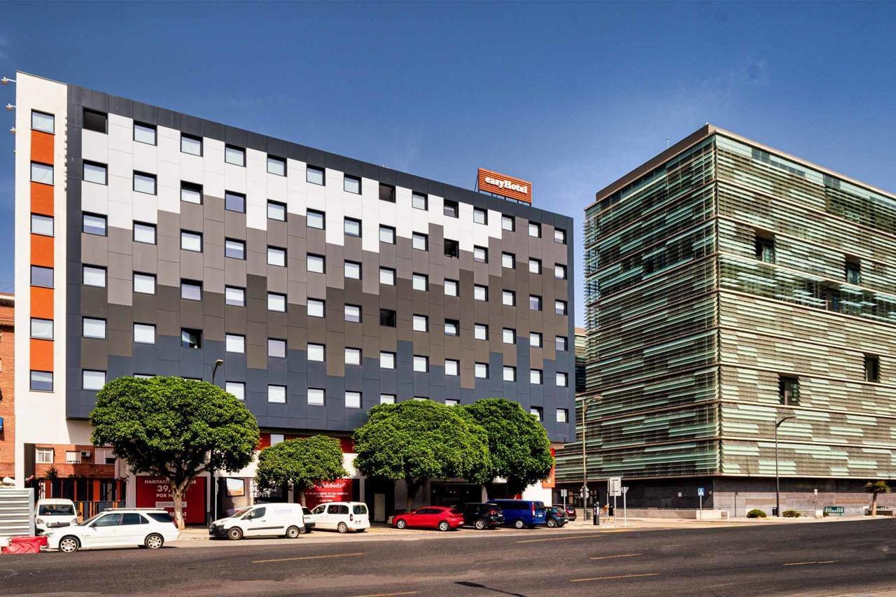 Easyhotel Malaga City Centre المظهر الخارجي الصورة